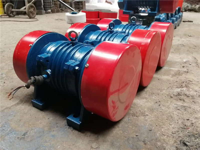 振動(dòng)電機(jī)