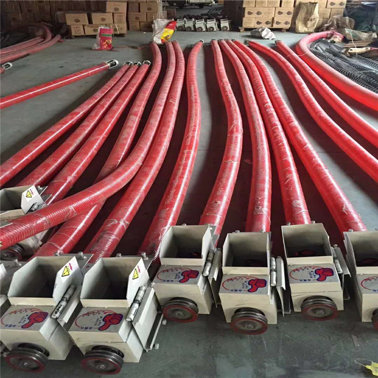 倒倉(cāng)輸送機(jī)