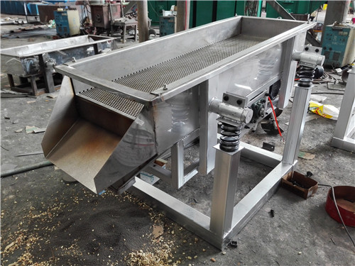不銹鋼紅薯渣振動(dòng)篩分機(jī)